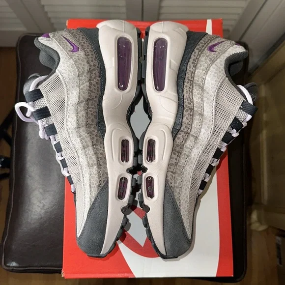 WMNS Nike Air Max 95 “Anthracite/Viotech-Ironstone”… - Picture 4 of 7
